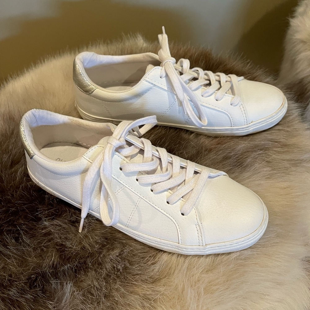 COPY - Old Navy Tennis Shoes size 7